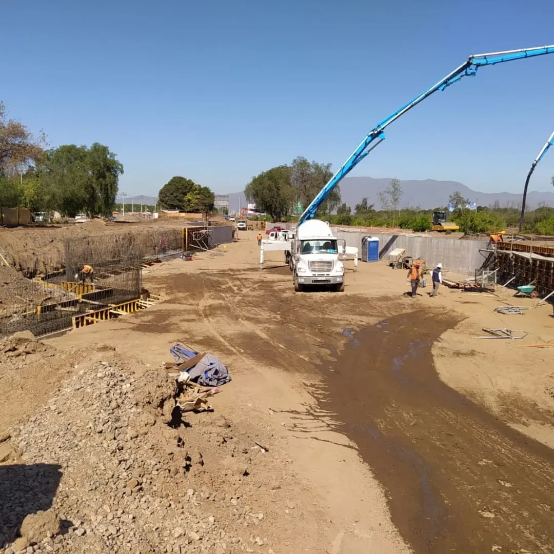 Obra Parque Laguna Mapocho