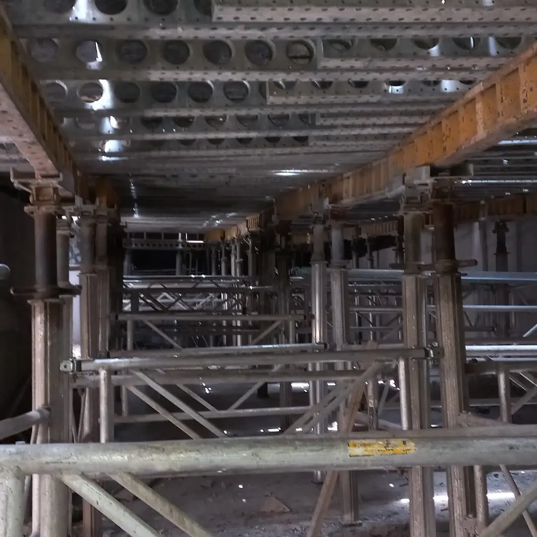 Ejecución de losa inclinada en Edificio Carol Urzúa